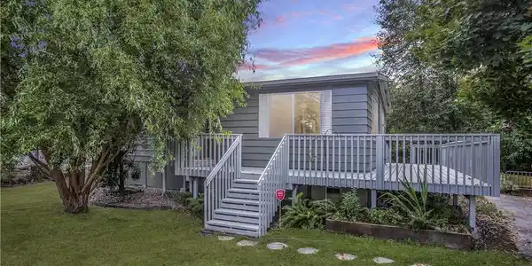 2643 Trevue SW
