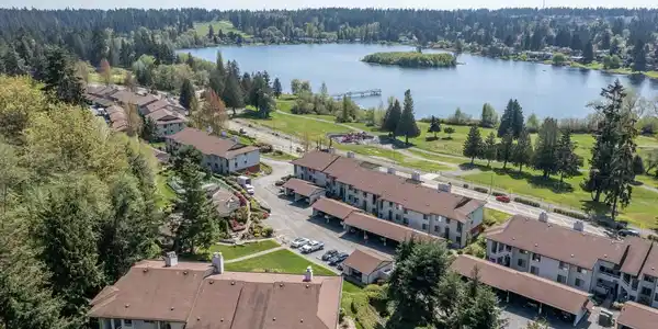 23407 Lakeview