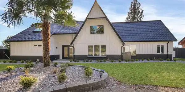 5314 218th E