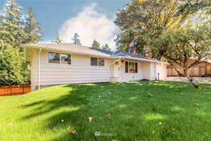 9005 Cecile SW