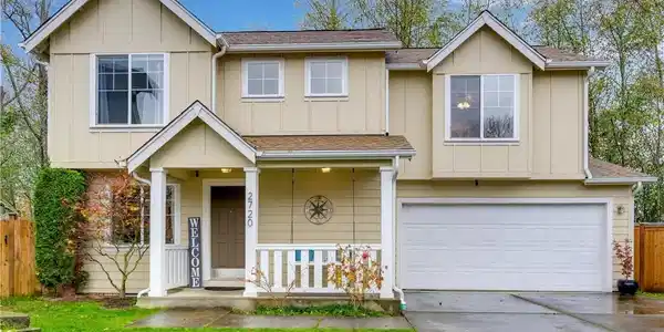 2720 8th SE