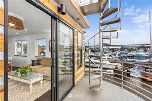 2309 N Northlake