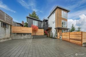 6710 36th SW
