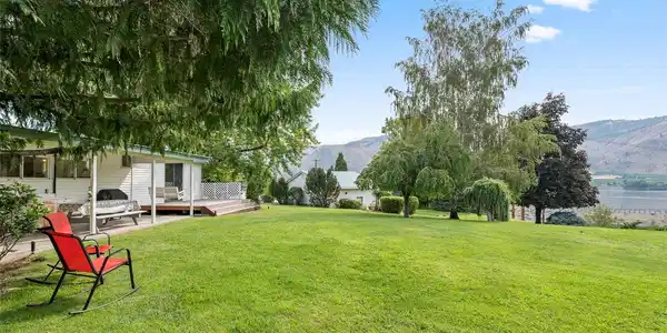 2727 Entiat
