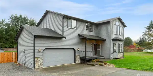 8432 319th NW