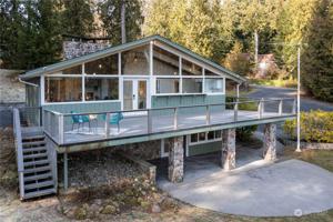 415 Lake Roesiger