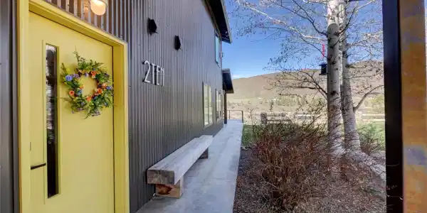210 Twin Lakes