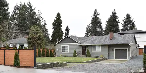 8107 Veterans SW