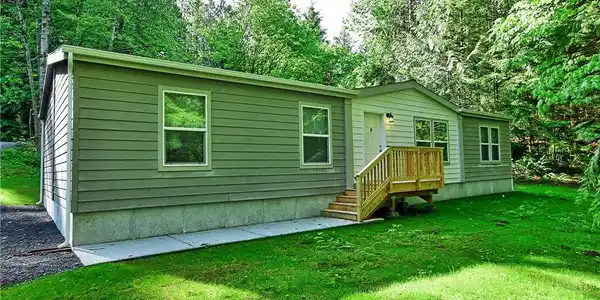 2920 Lake Roesiger