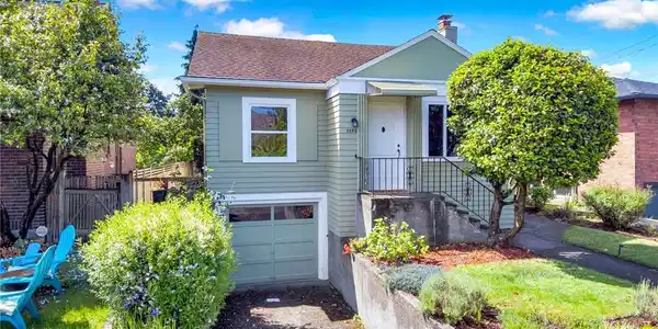 1123 N 78th