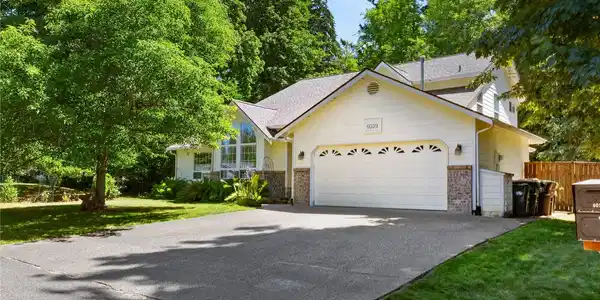 6039 Winnwood SE