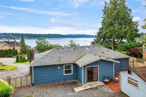3215 West Lake Sammamish SE