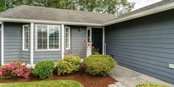 9229 15th NE