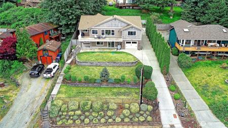 2102 256th NW