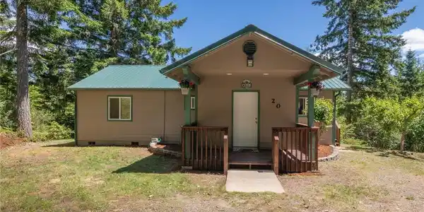 271 Cedar