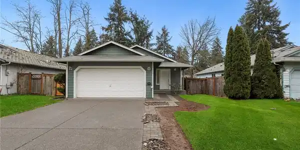 9703 Winona SW