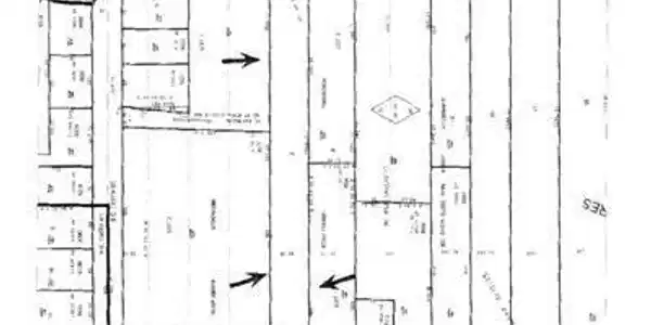 137 w Lake Kathleen SE