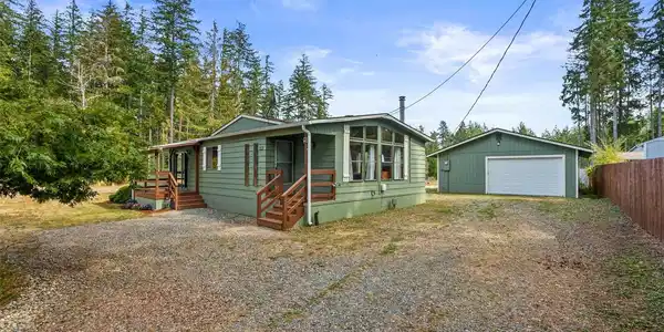 1351 Phillips Lake Loop
