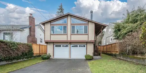 7729 17th NE