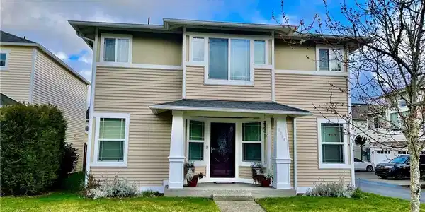 1369 Hudson