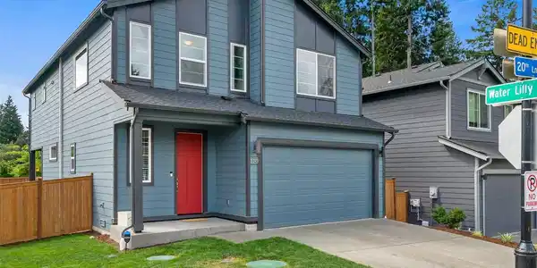 7749 20th SE