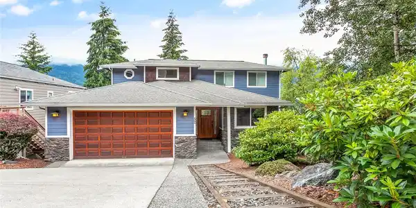 52 Windward
