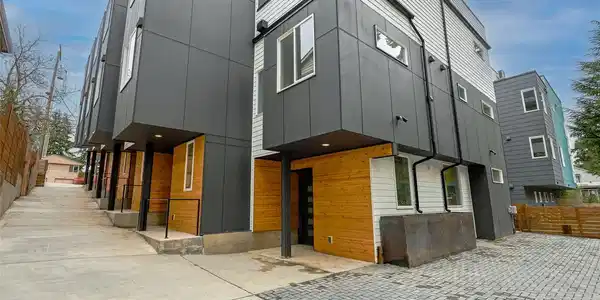 14023 Greenwood N