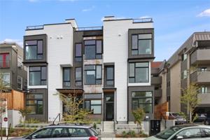 2326 E Yale E