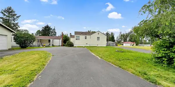 12218 14th S