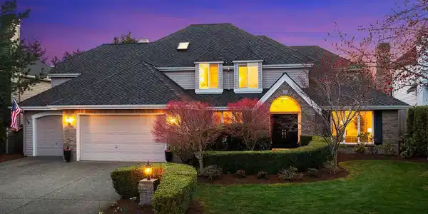 2043 264th SE