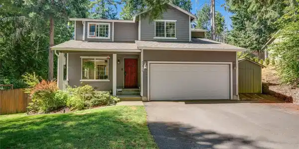 22316 Greenfield SE