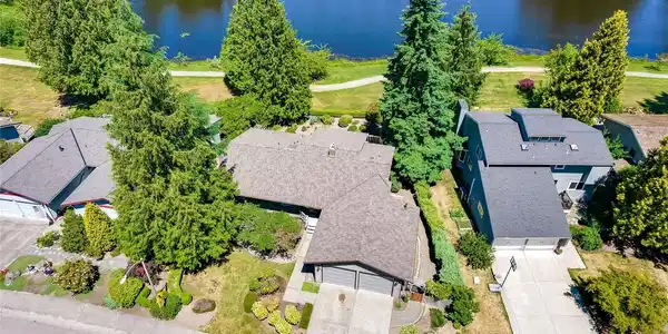 3201 104th SE