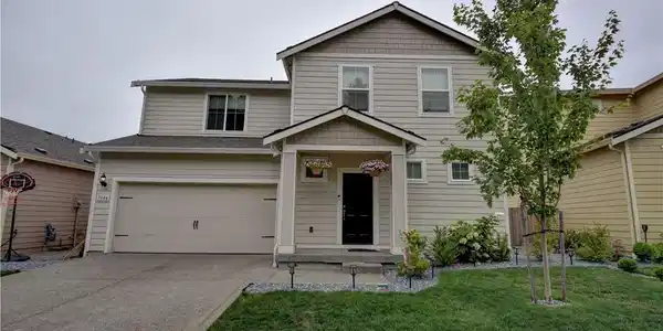 7044 Munn    Lake SE