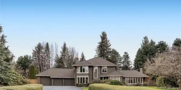 4004 232nd SE
