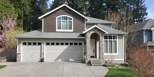 5720 209th SW