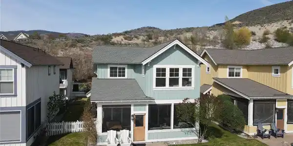 83 Veranda Drive