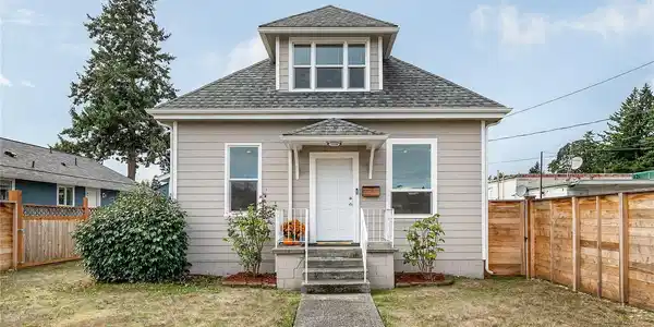 3210 Madison