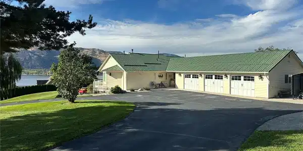7 Lake Breeze