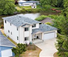 248 Dolphin Avenue NE