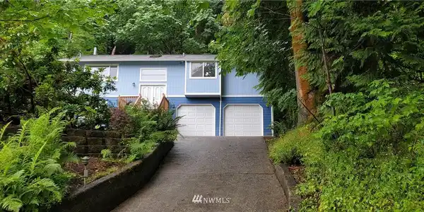 435 W Alder Drive