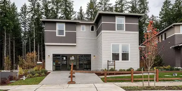 33233 Glacier SE