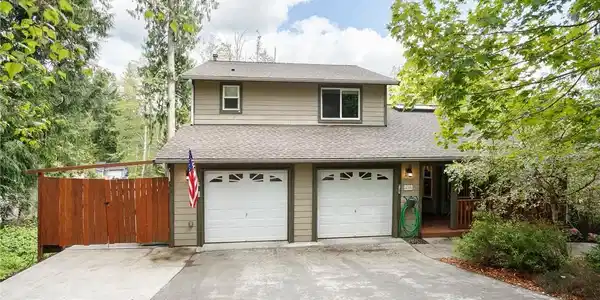 620 Summit Place