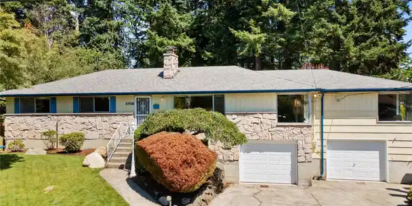 27038 40th S