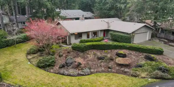 1506 Lakemoor Lp SW