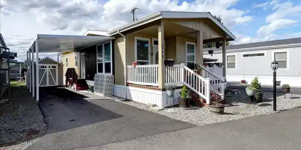 5720 113th E