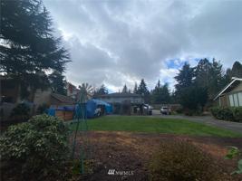 3807 W Lake Sammamish Parkway NE