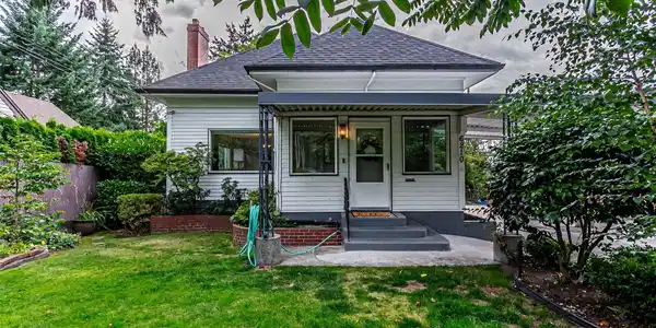 6210 Sheridan