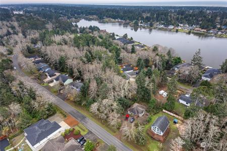 347 Duck Lake NE