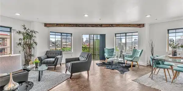 700 Denny