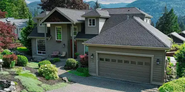 16 Windward